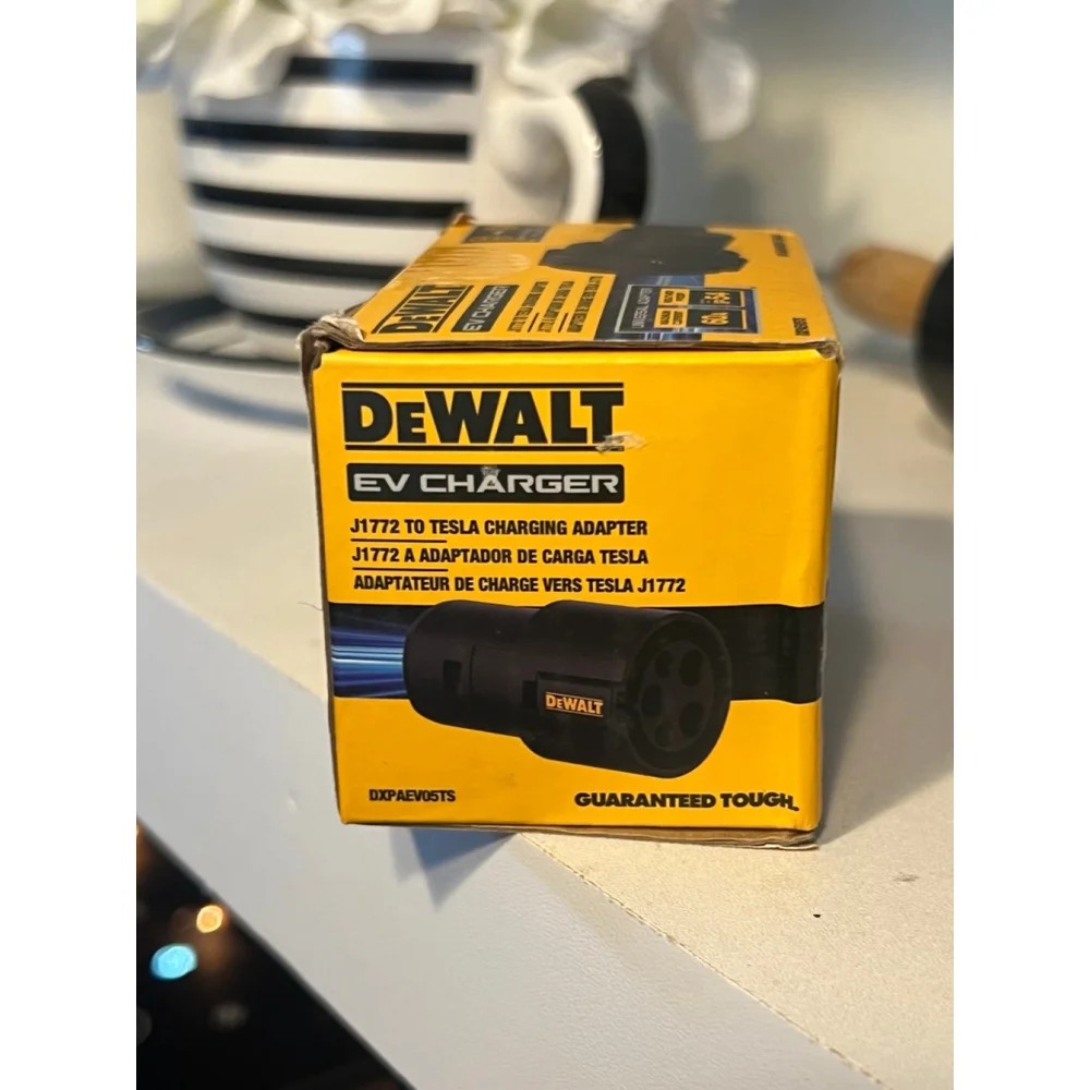 New Dewalt Tesla Charger Adapter 60 Amp 240-Volt AC Portable EV Charger Adapter